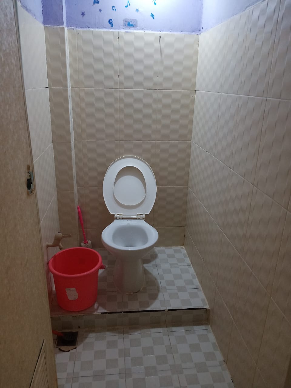 Dijual Rumah Kost di Jl. Alpukat, Tanjung Duren Utara