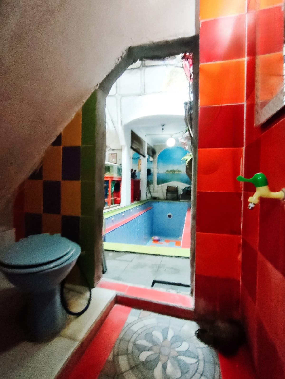 Jual rumah mewah komplek dengan Private Pool di Duren Sawit