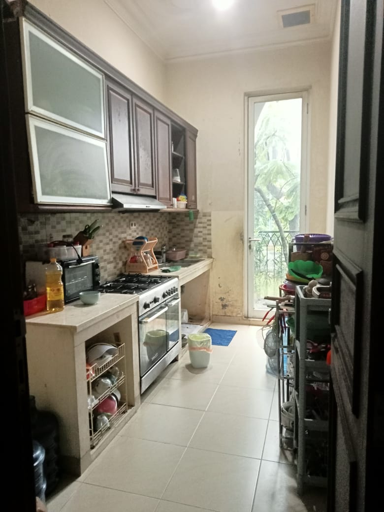 Jual rumah komplek Villa Pondok Indah, Kebayoran Lama Selatan, J