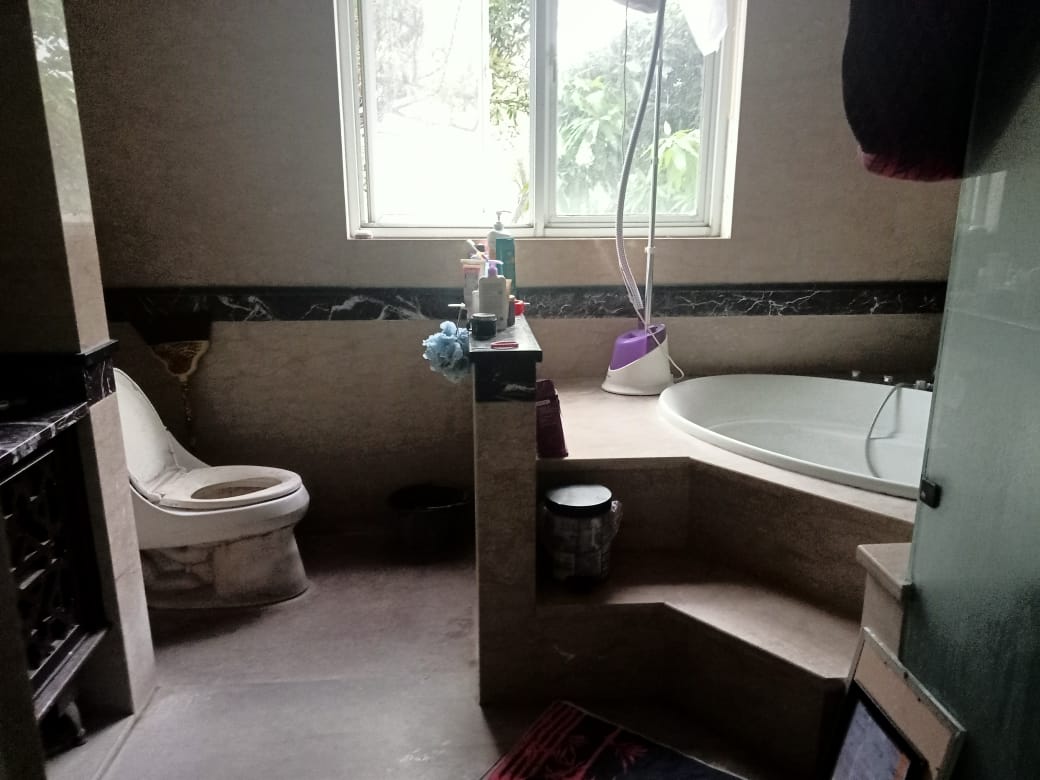 Jual rumah komplek Villa Pondok Indah, Kebayoran Lama Selatan, J