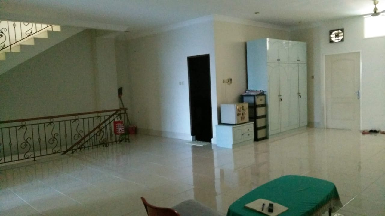 Jual rumah mewah luas di Keadilan, Keagungan, Taman Sari, Jakart