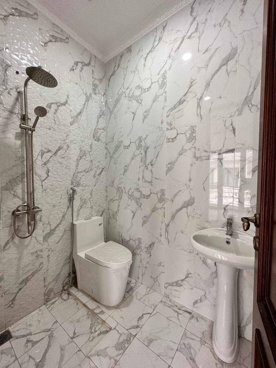 Rumah Cluster Posisi Hook di Pondok Gede Bekasi