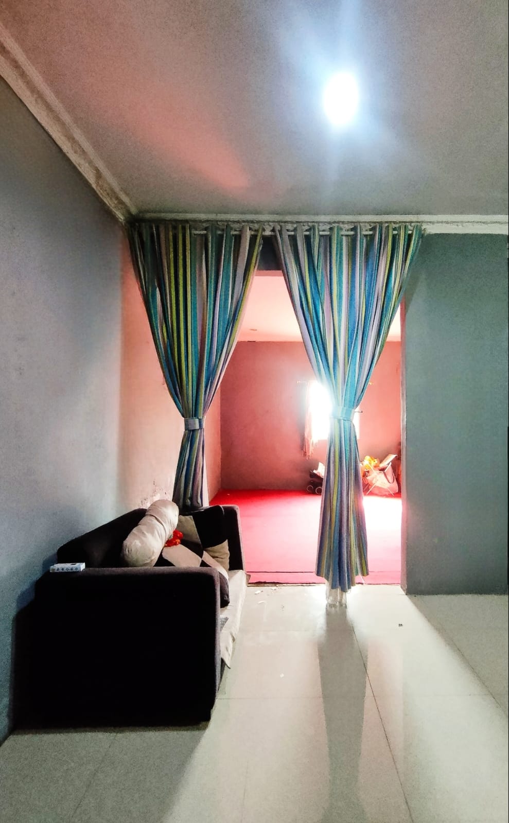 Jual rumah mewah komplek dengan Private Pool di Duren Sawit