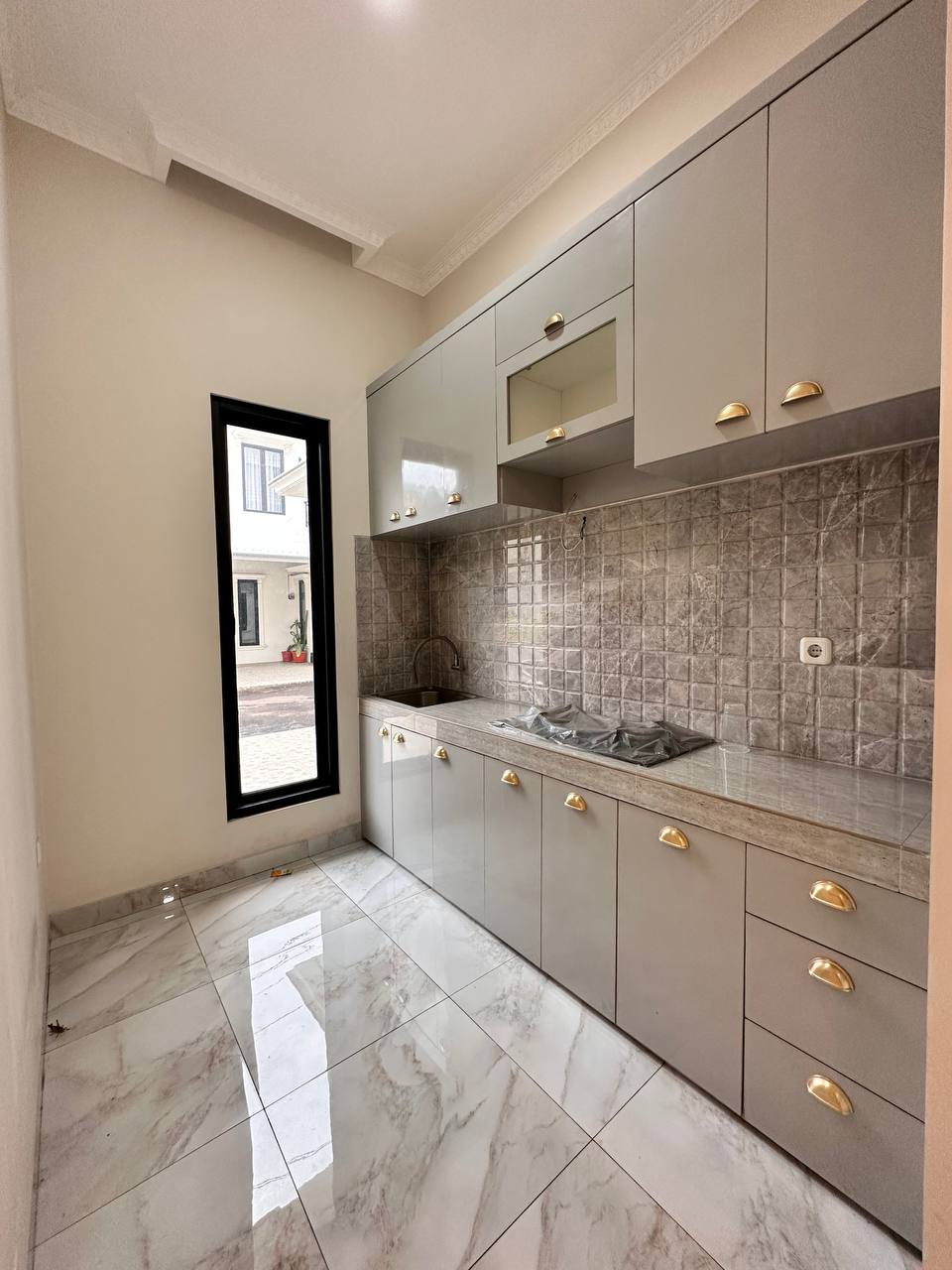 Rumah Cluster Posisi Hook di Pondok Gede Bekasi