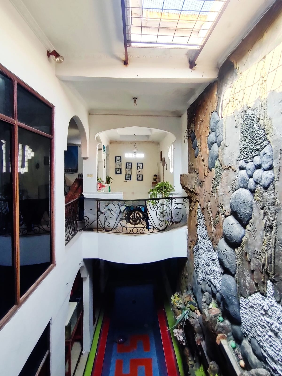 Jual rumah mewah komplek dengan Private Pool di Duren Sawit