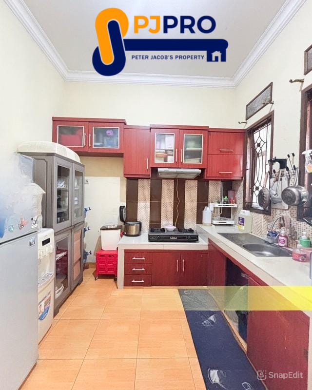 Dijual Rumah Semi Furnished Bebas Banjir di Komplek Billy Moon