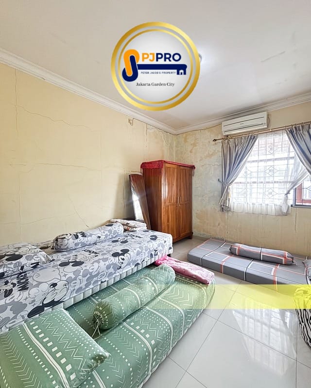 Dijual Rumah Semi Furnished Bebas Banjir di Komplek Billy Moon