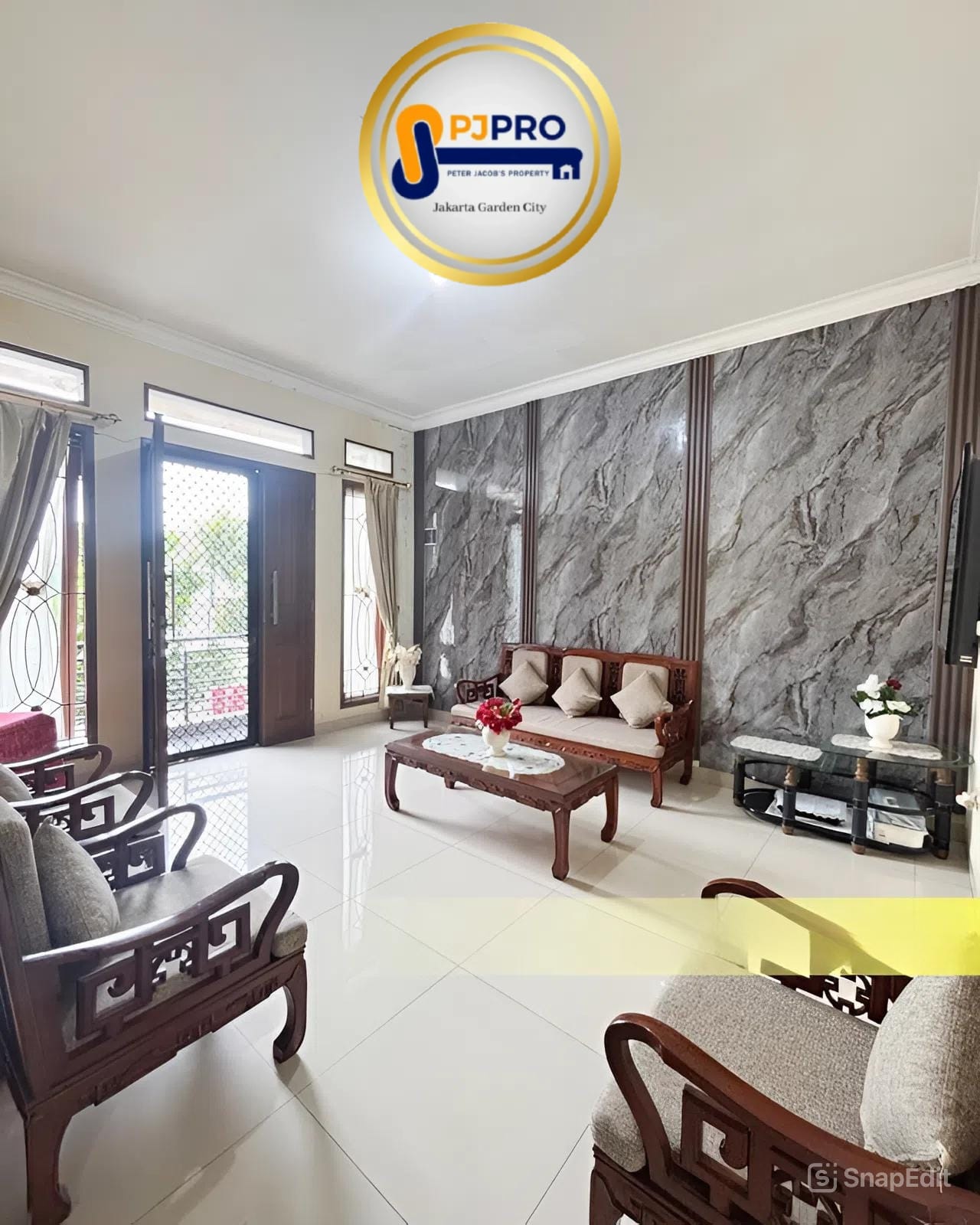 Dijual Rumah Semi Furnished Bebas Banjir di Komplek Billy Moon