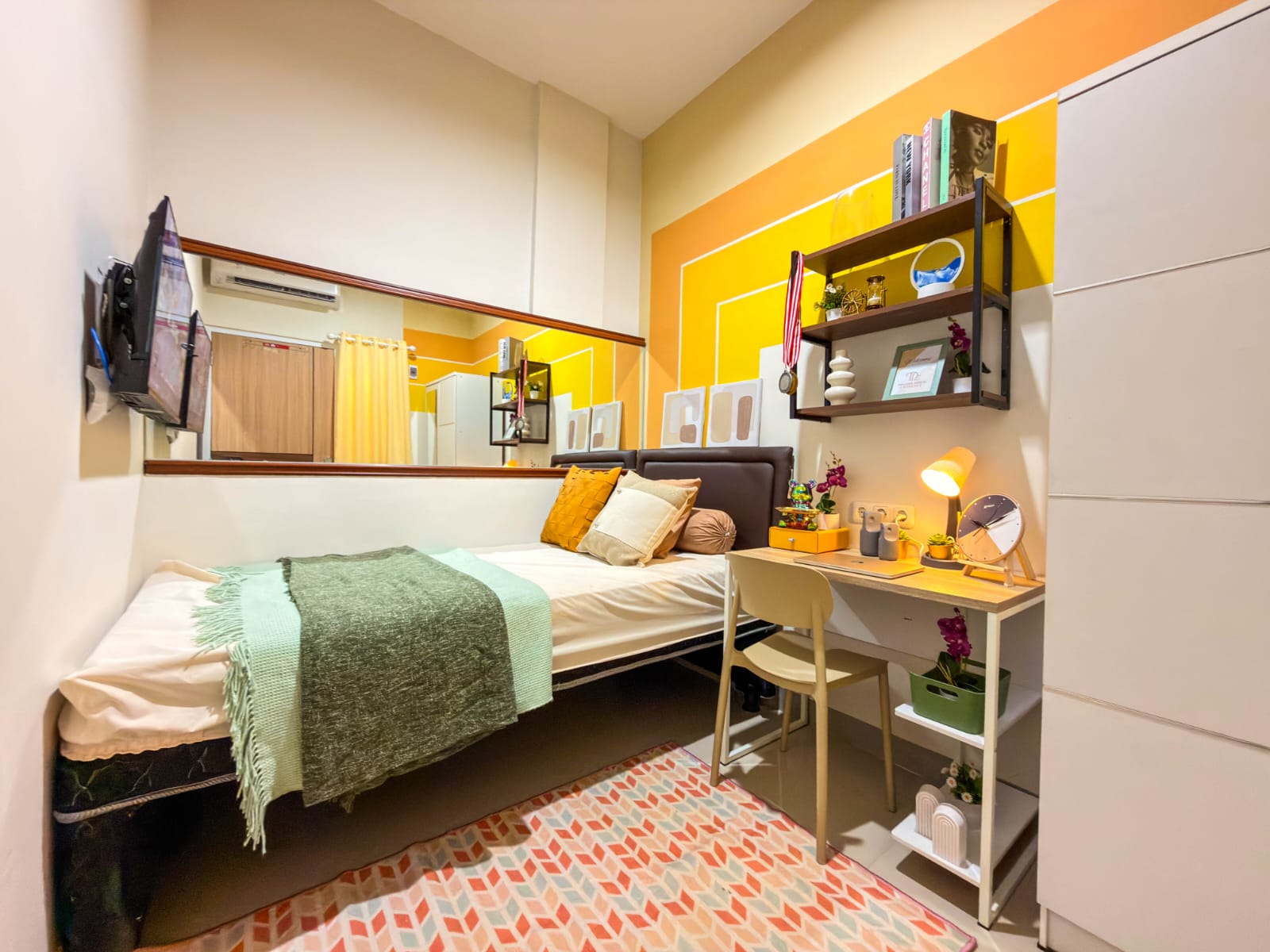 Dijual Rumah Kost di Jl Tanjung Duren Raya, Jakarta Barat