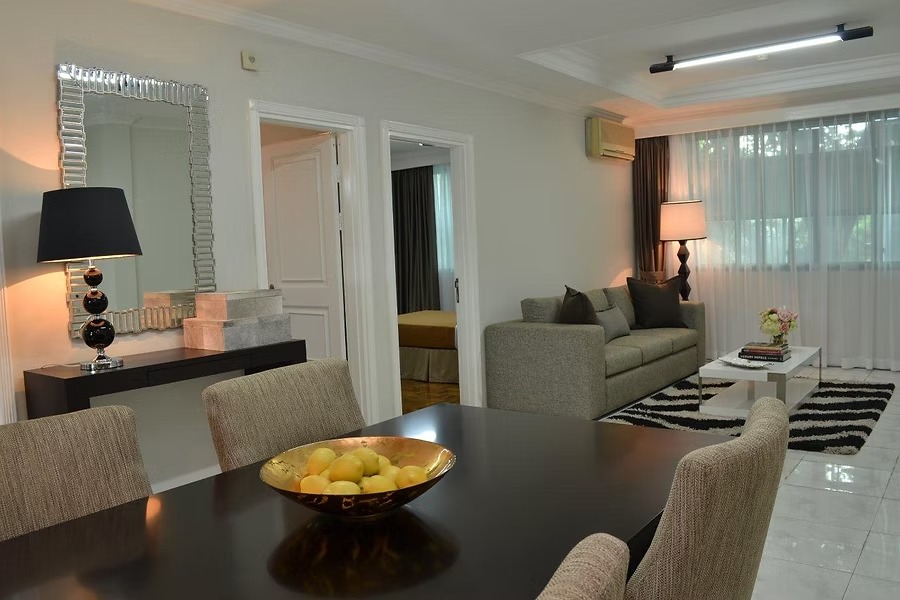 Jual rumah kost dan guest house luas mewah di Menteng, Jak Pus