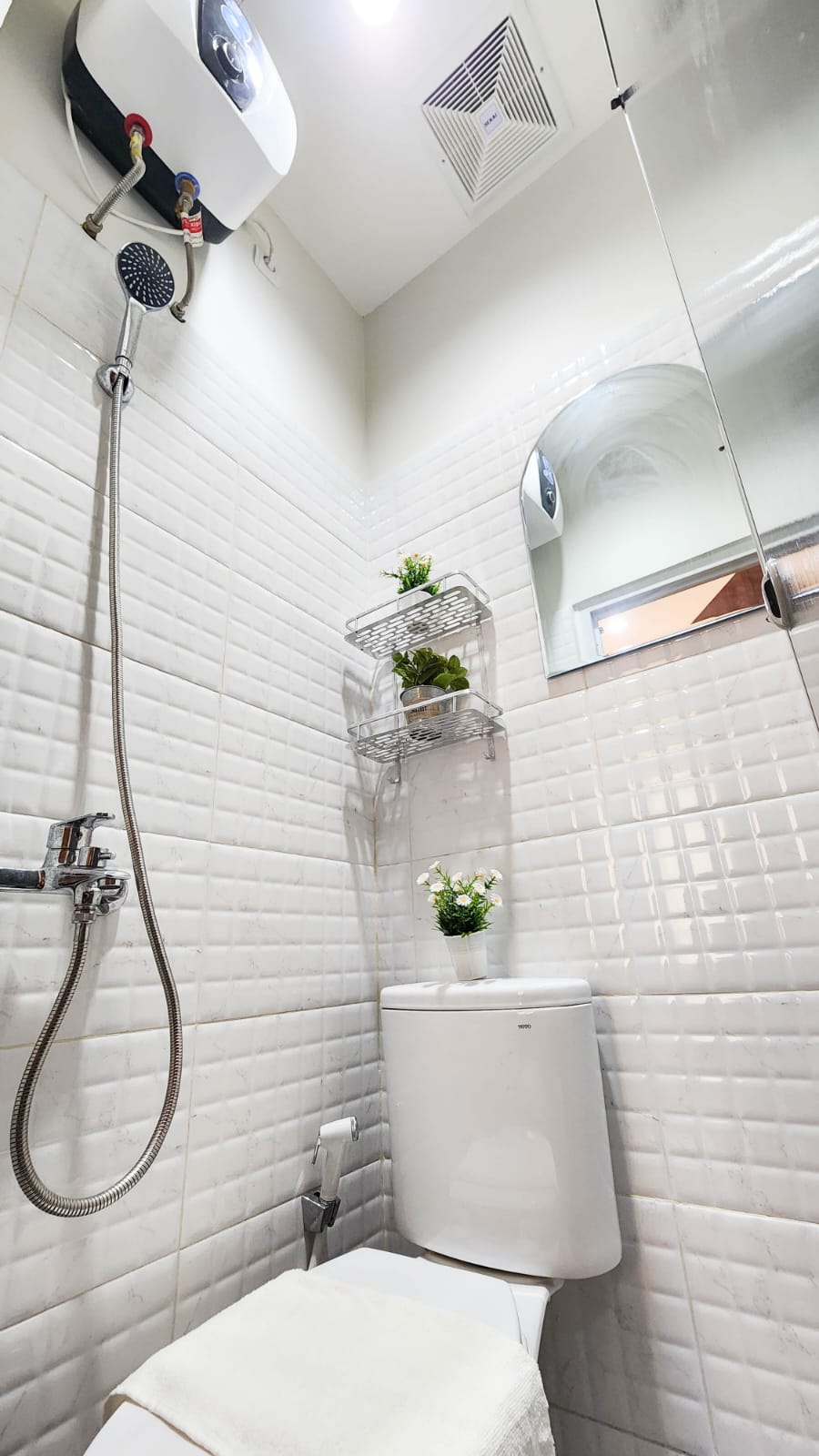 Dijual Rumah Kost di Jl Tanjung Duren Raya, Jakarta Barat