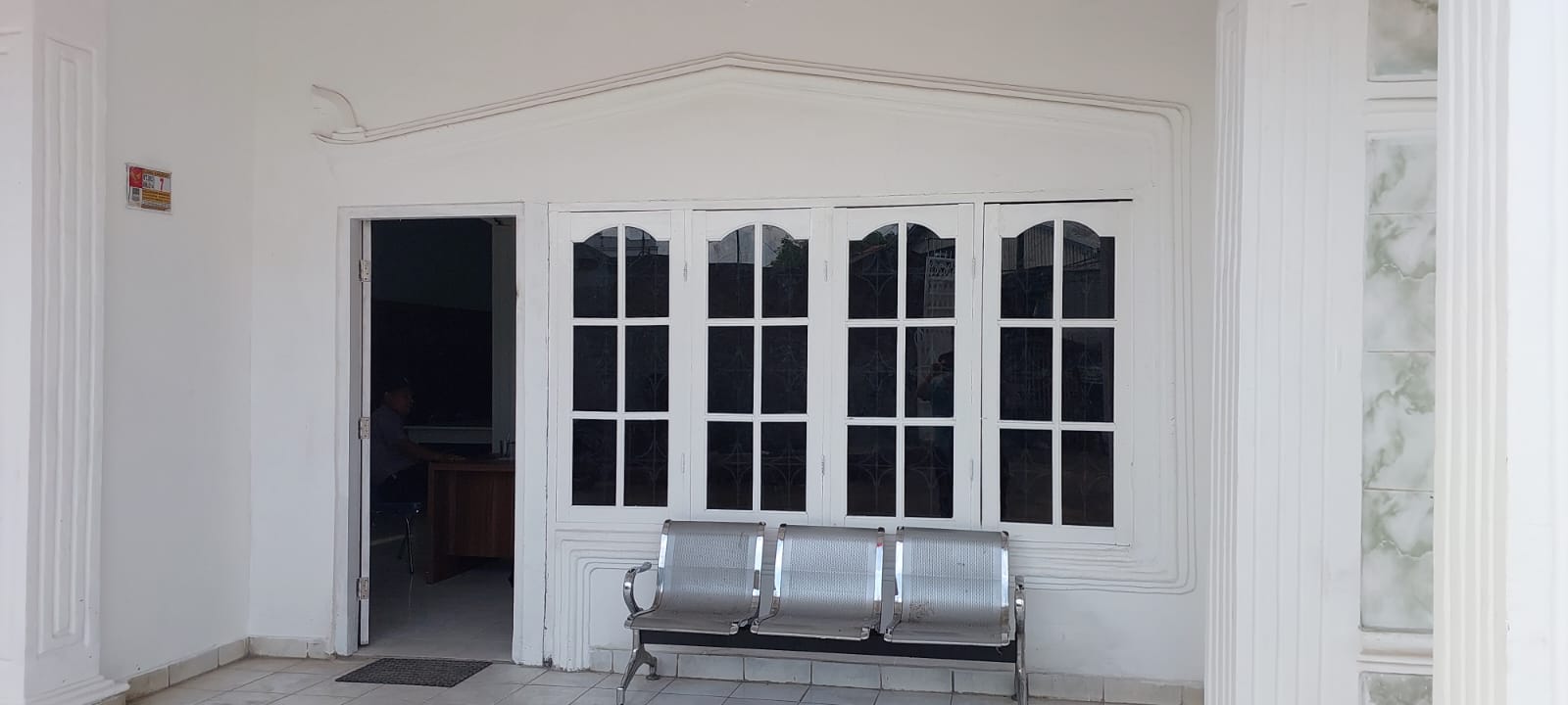 Disewakan Cepat Rumah dan Kantor di Ujung Harapan Bekasi