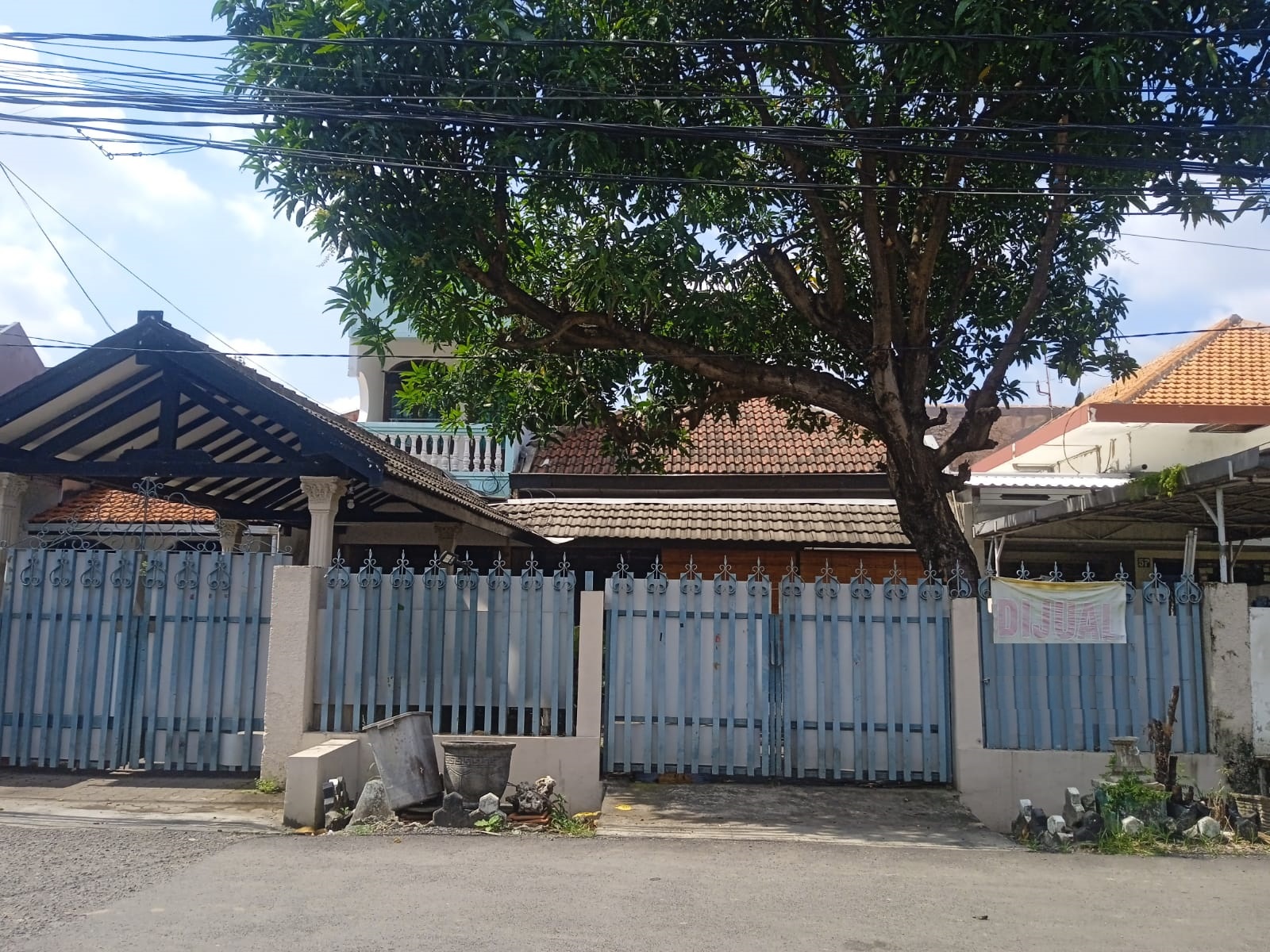 rumah dijual raya ketintang selatan surabaya