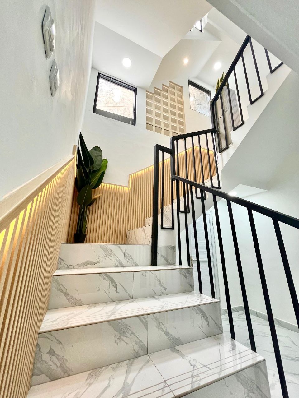 Dijual Rumah Kost di Jl. Tomang Utara, Tomang, Jakarta Barat