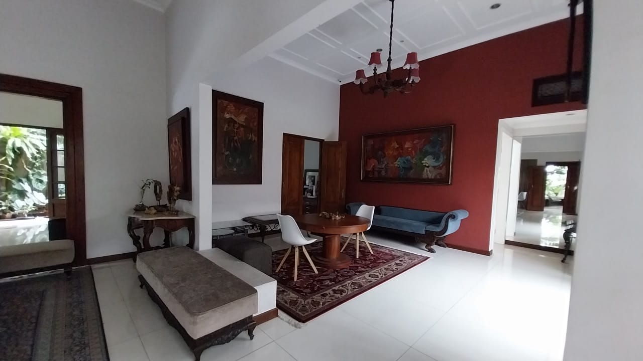 Turun Harga, Dijual Cepat Rumah di Jl. Taman Sunda Kelapa