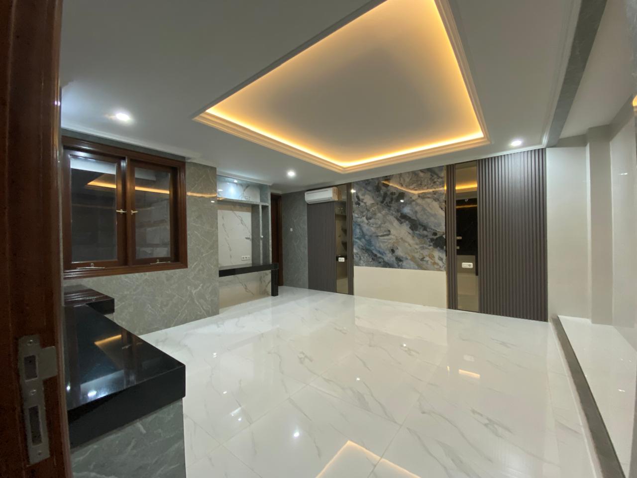 Sewa rumah di Pondok Indah dengan Pool, Pondok Pinang, Kebayoran