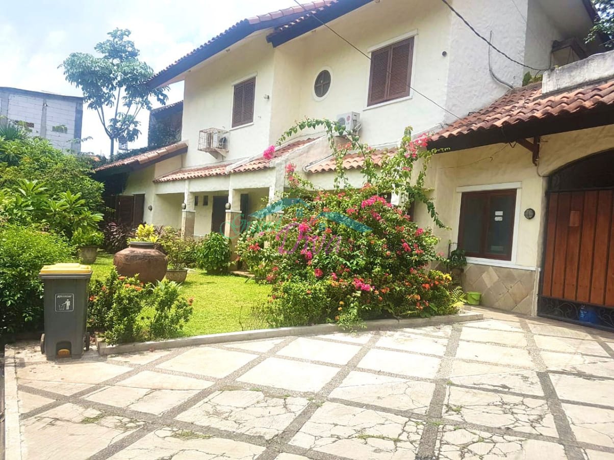 RUMAH DI LIMO DEPOK