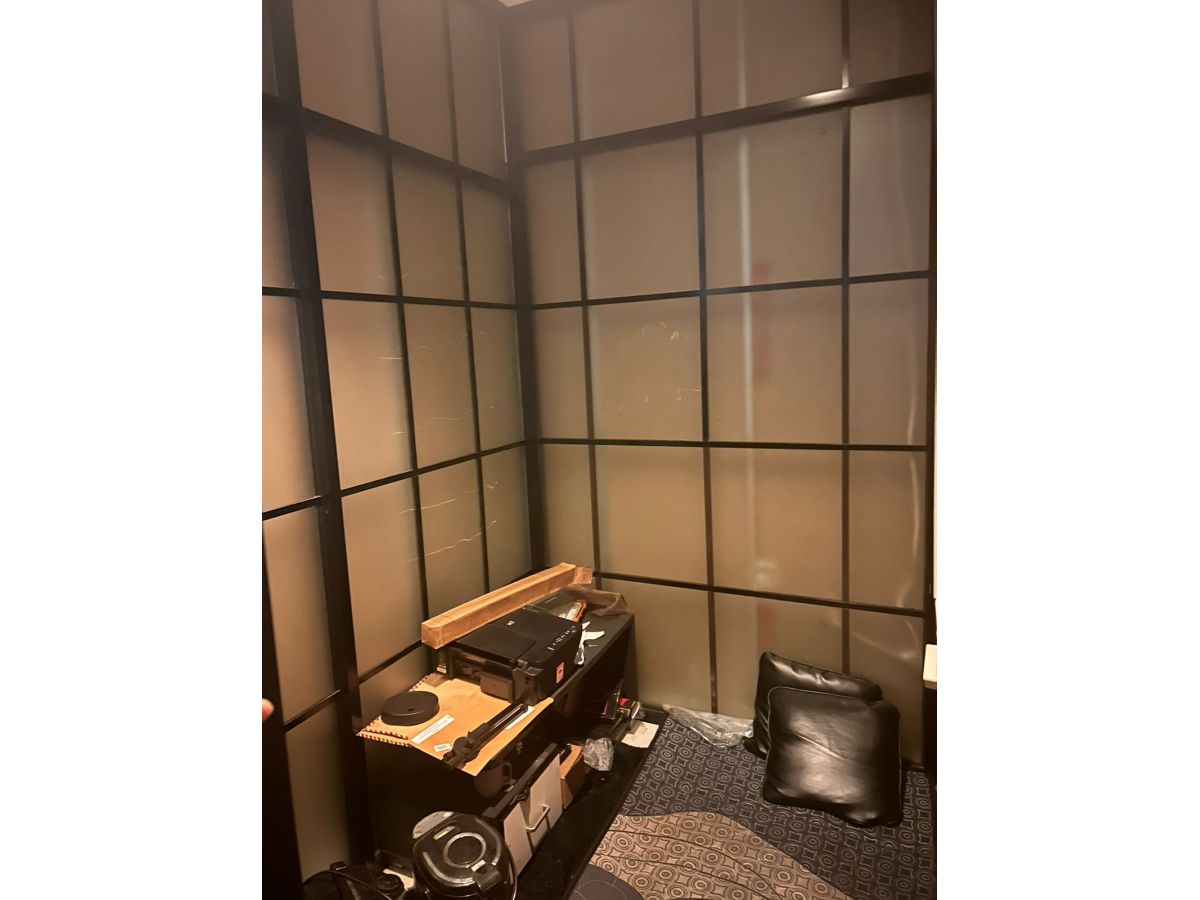 Disewakan Ruang Usaha Lokasi Strategis di Pejaten, Jakarta