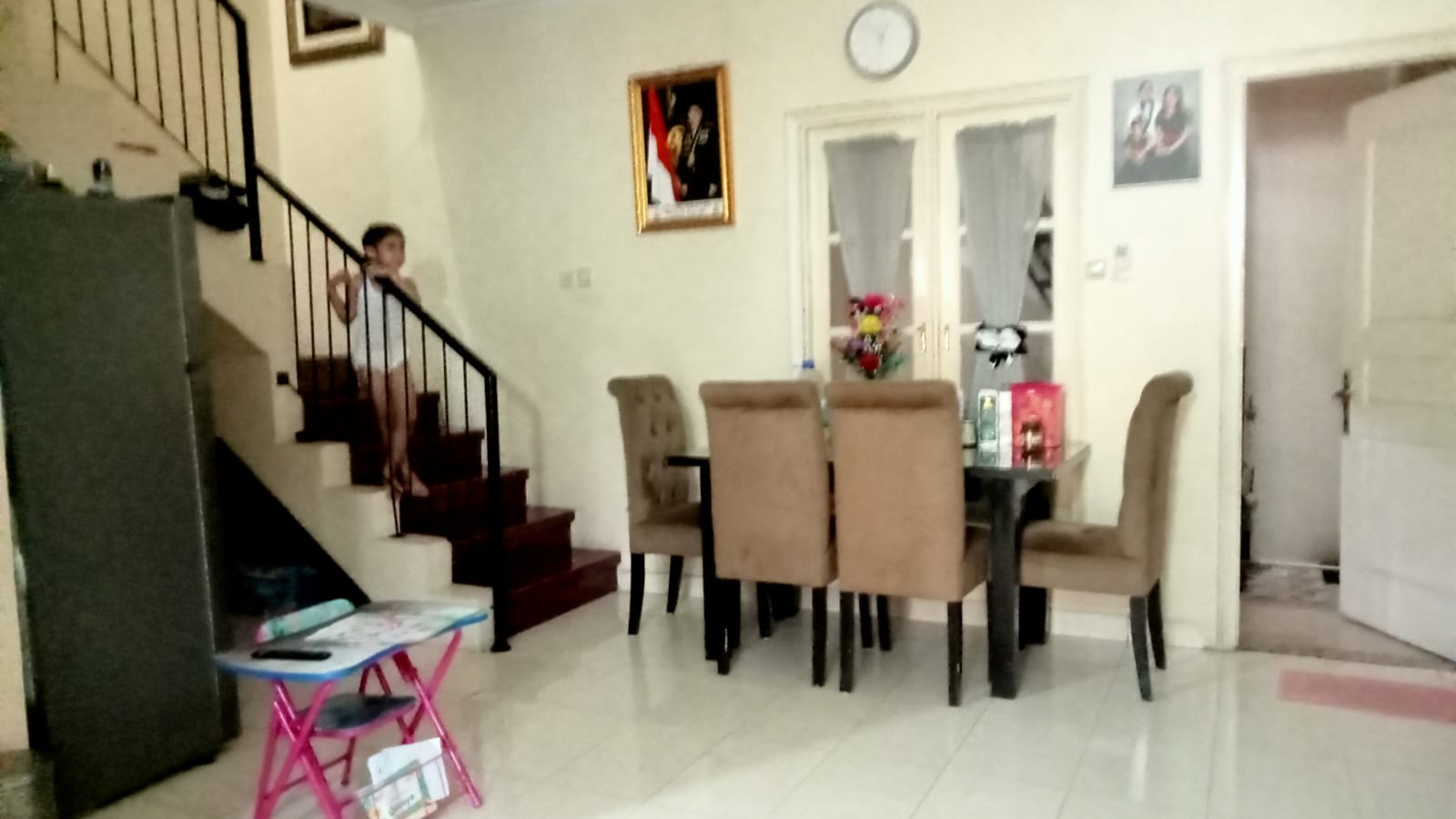 BU rumah Raffles hills Cibubur semi furnish Kawasan lengkap fasi
