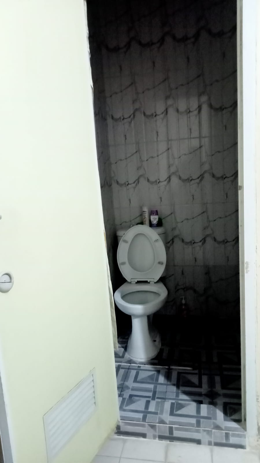 BU rumah Raffles hills Cibubur semi furnish Kawasan lengkap fasi