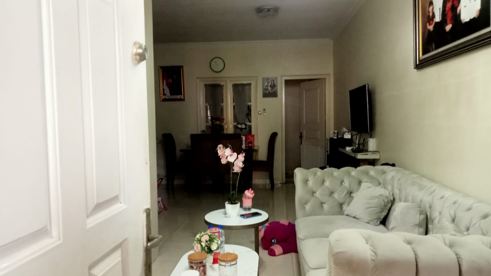 BU rumah Raffles hills Cibubur semi furnish Kawasan lengkap fasi