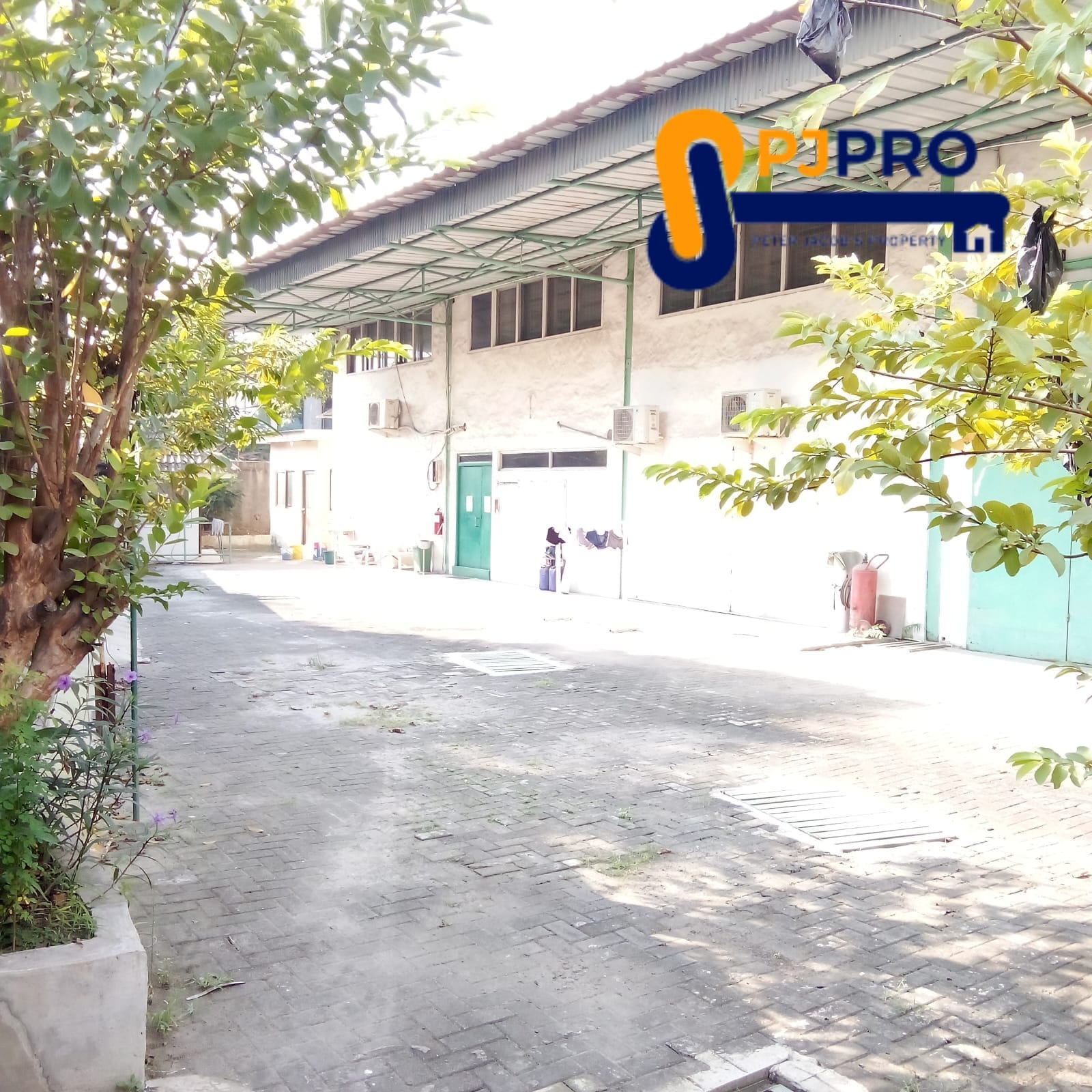 Dijual Cepat Gudang atau Pabrik di Cakung Jakarta Timur