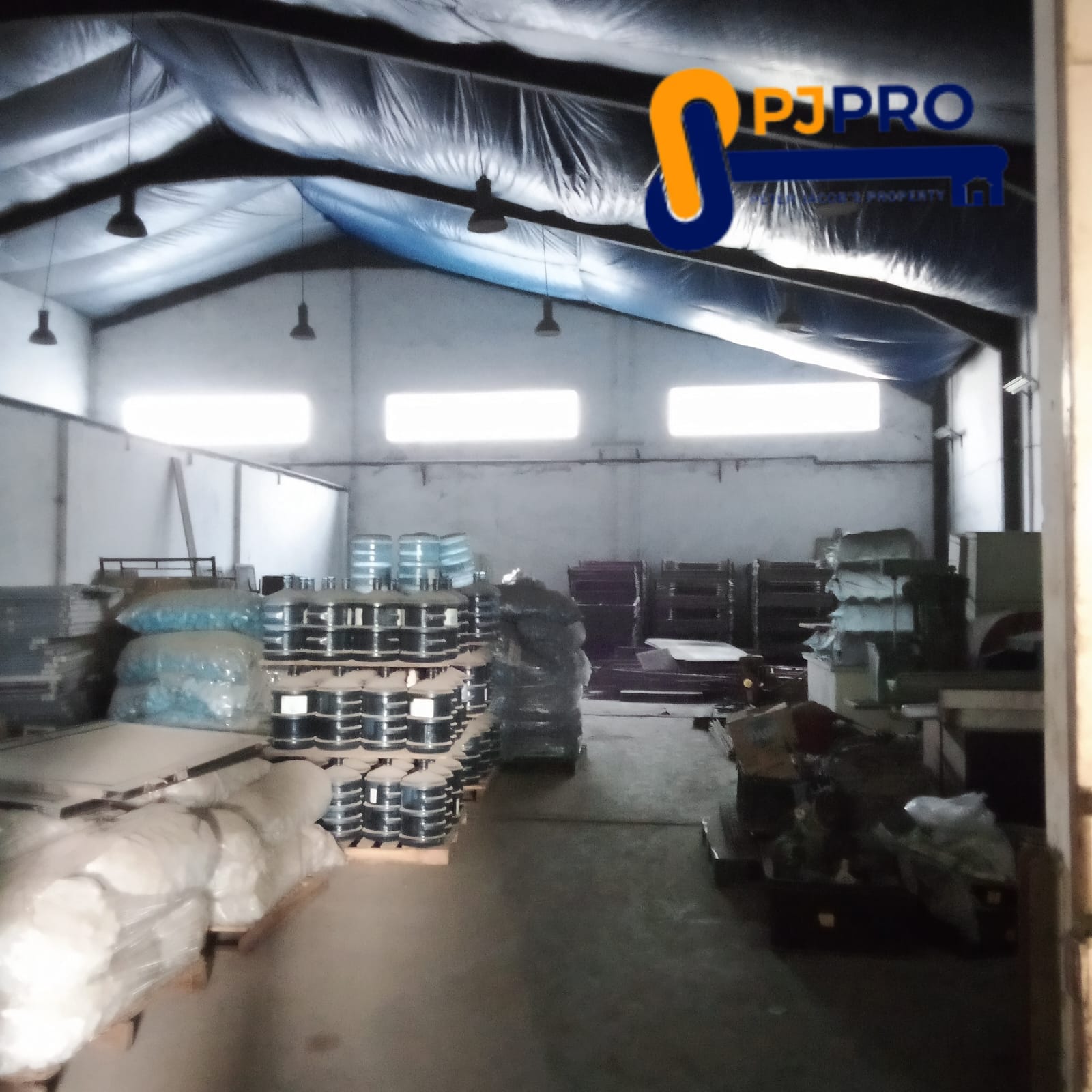 Dijual Cepat Gudang atau Pabrik di Cakung Jakarta Timur