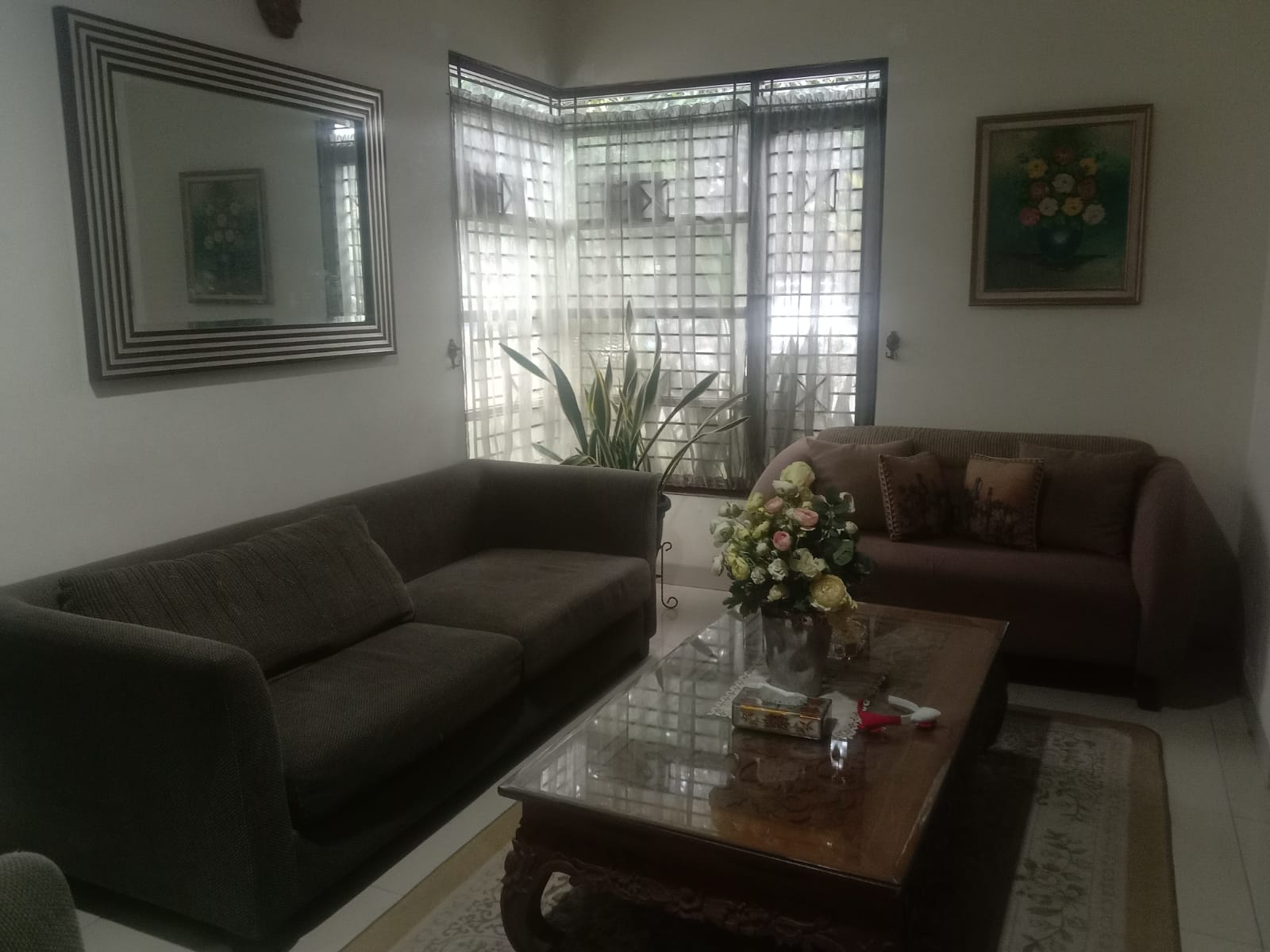 Dijual rumah siap huni strategis di the awani raya 2 lantai