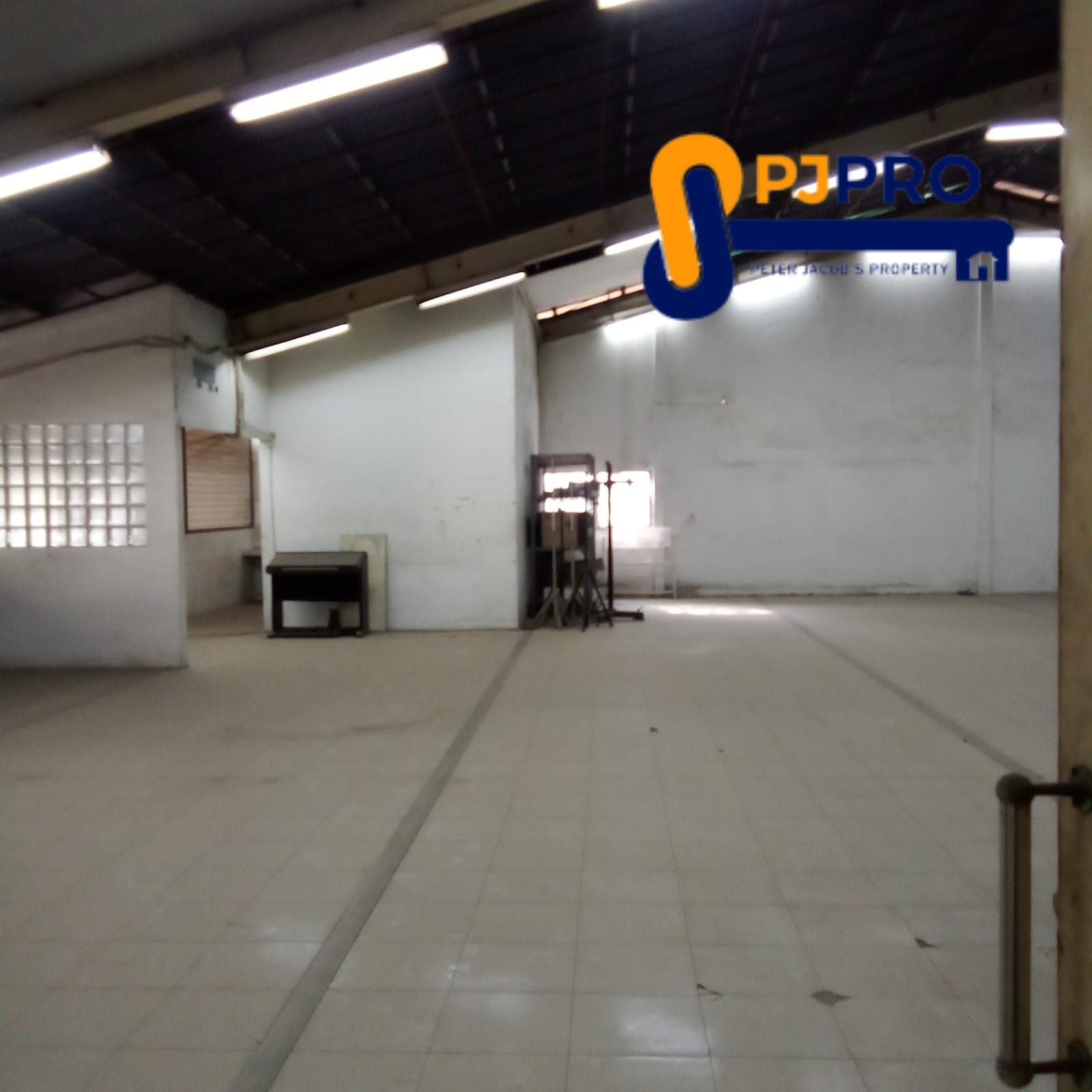Dijual Cepat Gudang atau Pabrik di Cakung Jakarta Timur