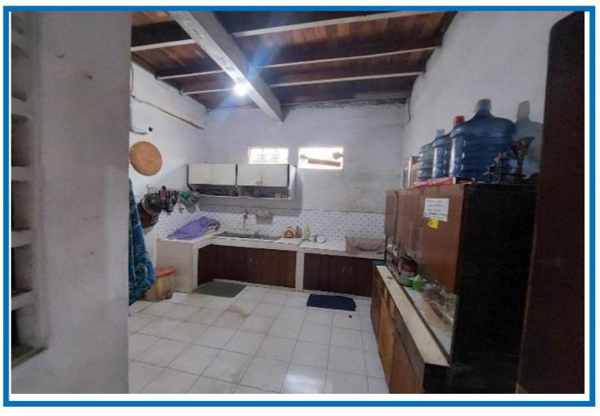 Jual rumah tua luas lokasi nyaman dan strategis di Duku 24Jaksel