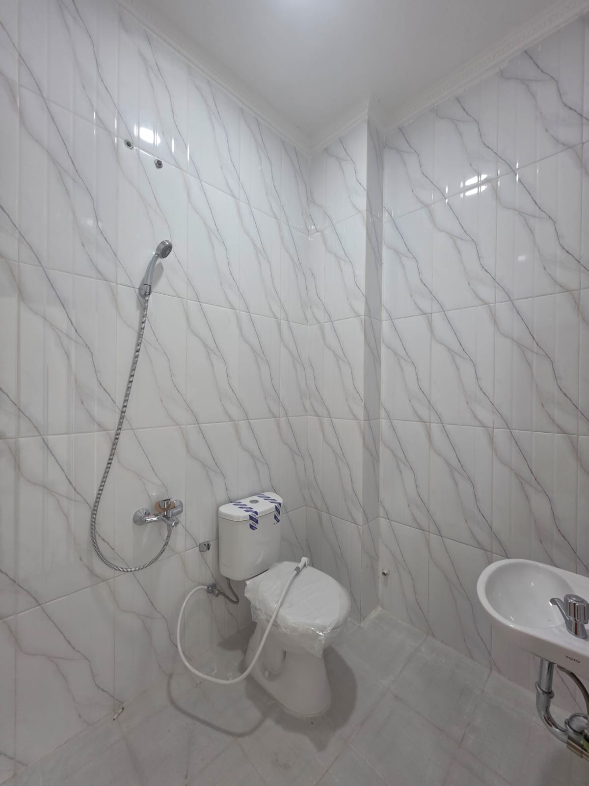 Jual sewa rumah baru di Tanjung Duren Utara, Grogol Petamburan,