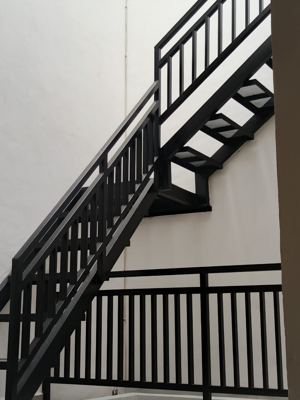 Jual rumah baru renov di Cipedak, Jagakarsa, Jakarta Selatan