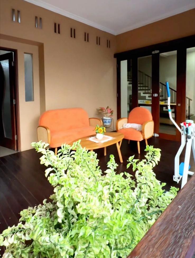 Jual rumah mewah modern elegan dan siap huni di Al Baidho