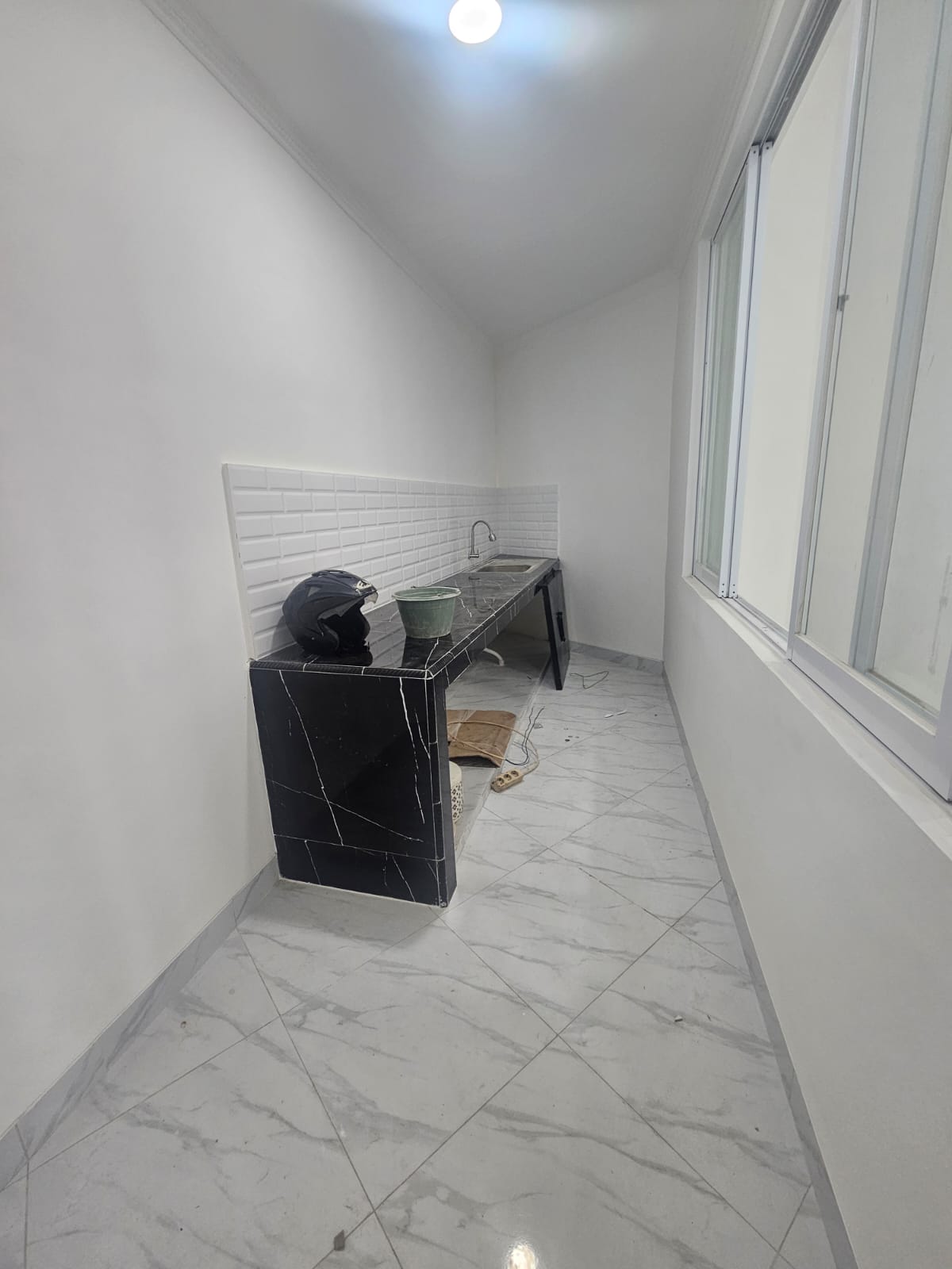 Jual sewa rumah baru di Tanjung Duren Utara, Grogol Petamburan,