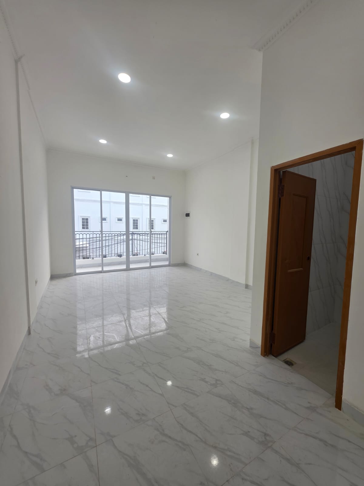 Jual sewa rumah baru di Tanjung Duren Utara, Grogol Petamburan,