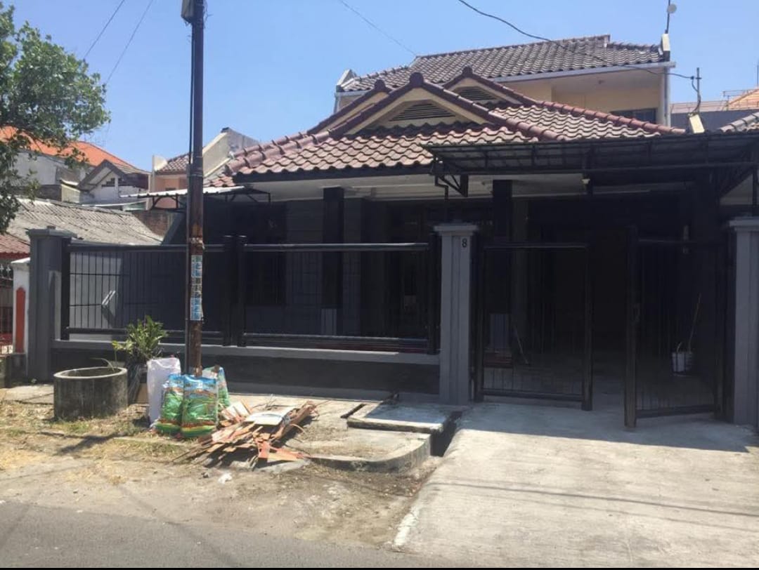 rumah disewakan dukuh kupang timur surabaya
