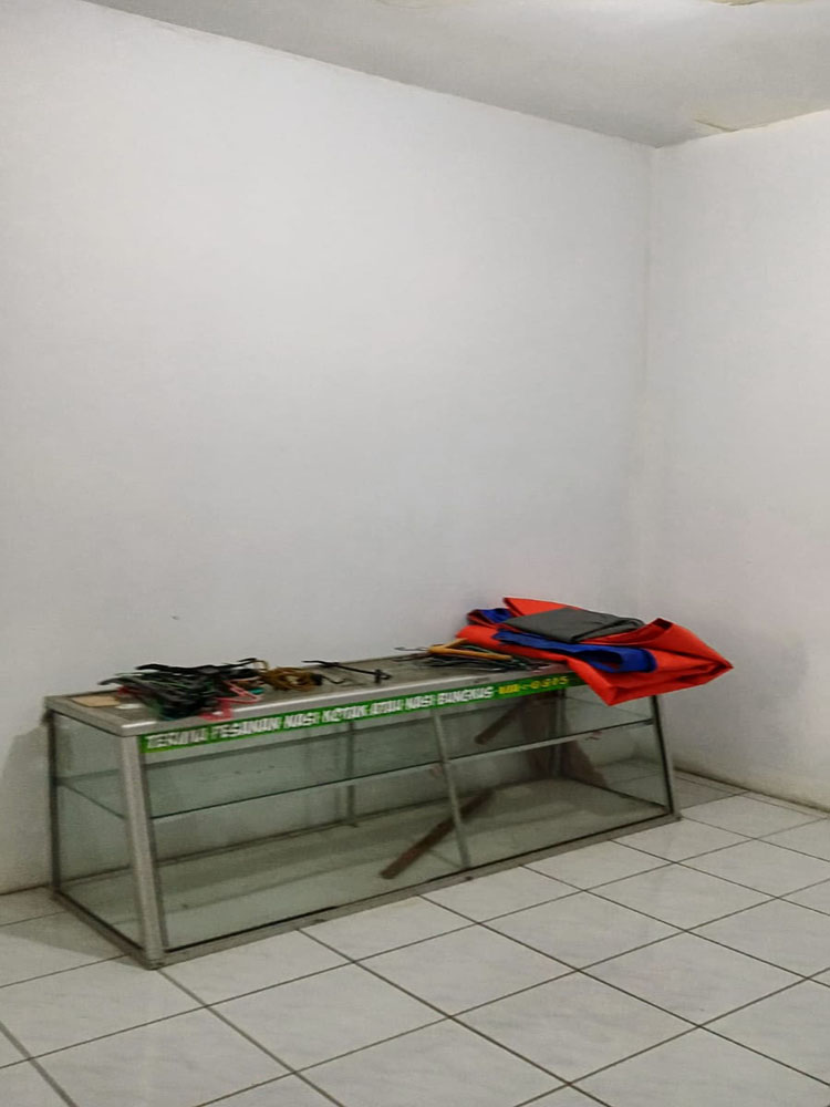 Rumah 3 Kamar Tidur 1 Kamar Mandi Carport Di Antapani Bandung