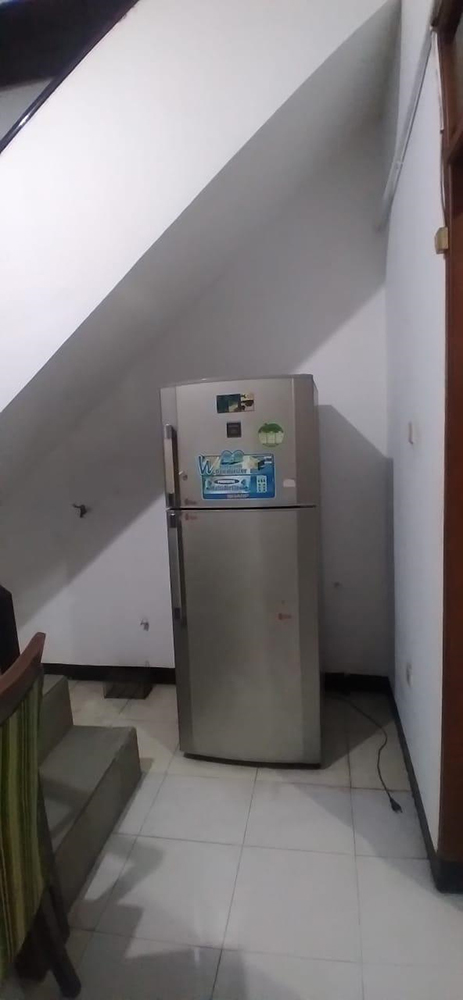 Rumah Full Furnish 4 Kamar Tidur 2 Kamar Mandi di Antapani Bdg