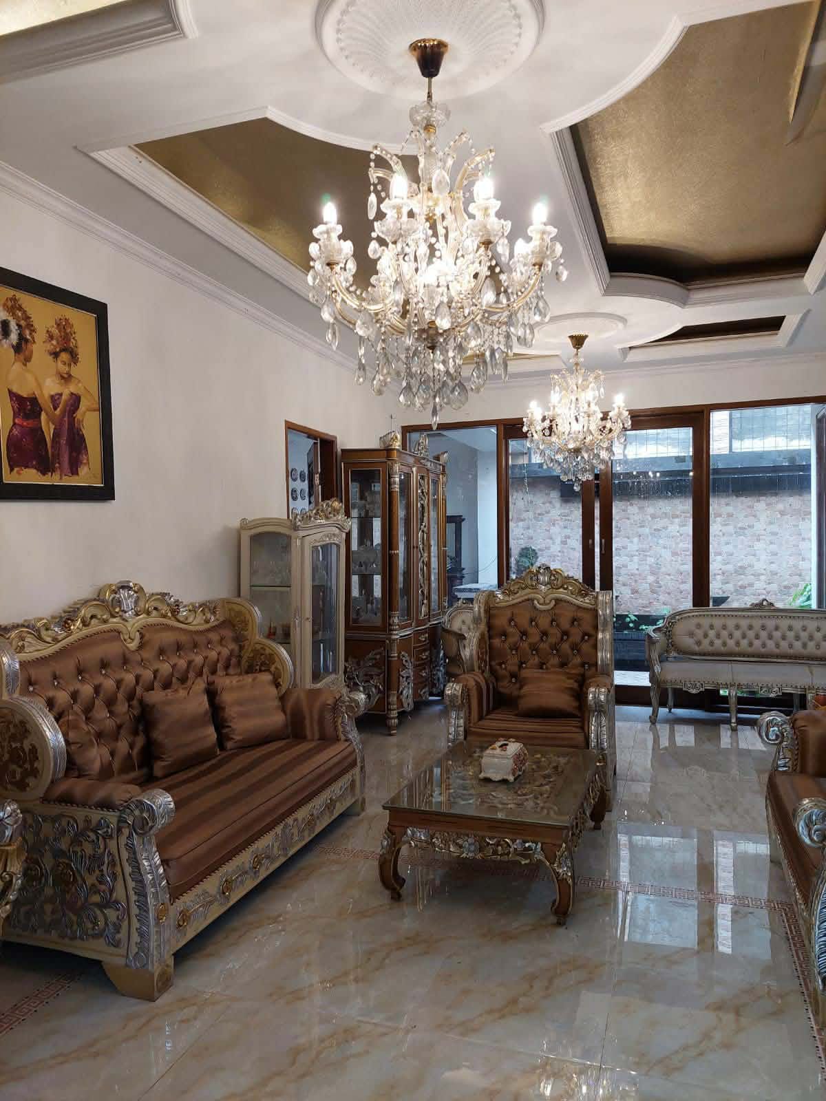 Dijual Rumah Furnished di Harapan Indah Cluster Taman Heliconia