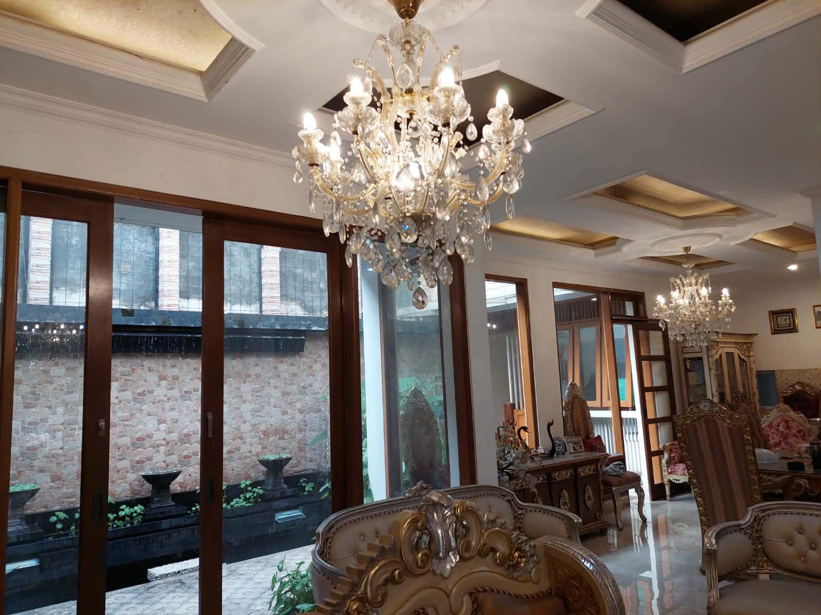 Dijual Rumah Furnished di Harapan Indah Cluster Taman Heliconia