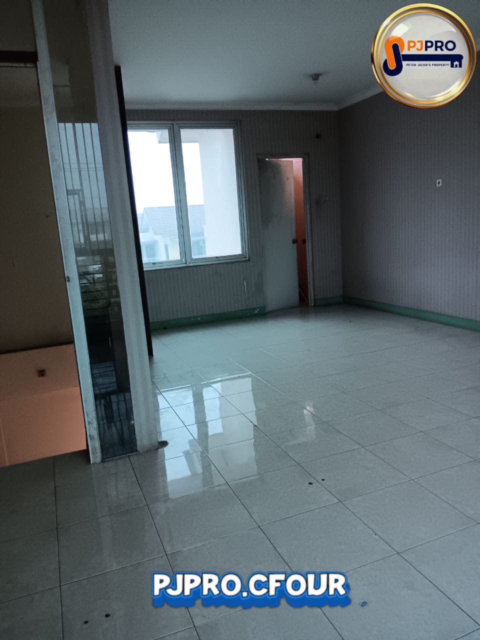 Disewa Ruko 3Lantai Area Bebas Banjir di Harmoni Harapan Indah