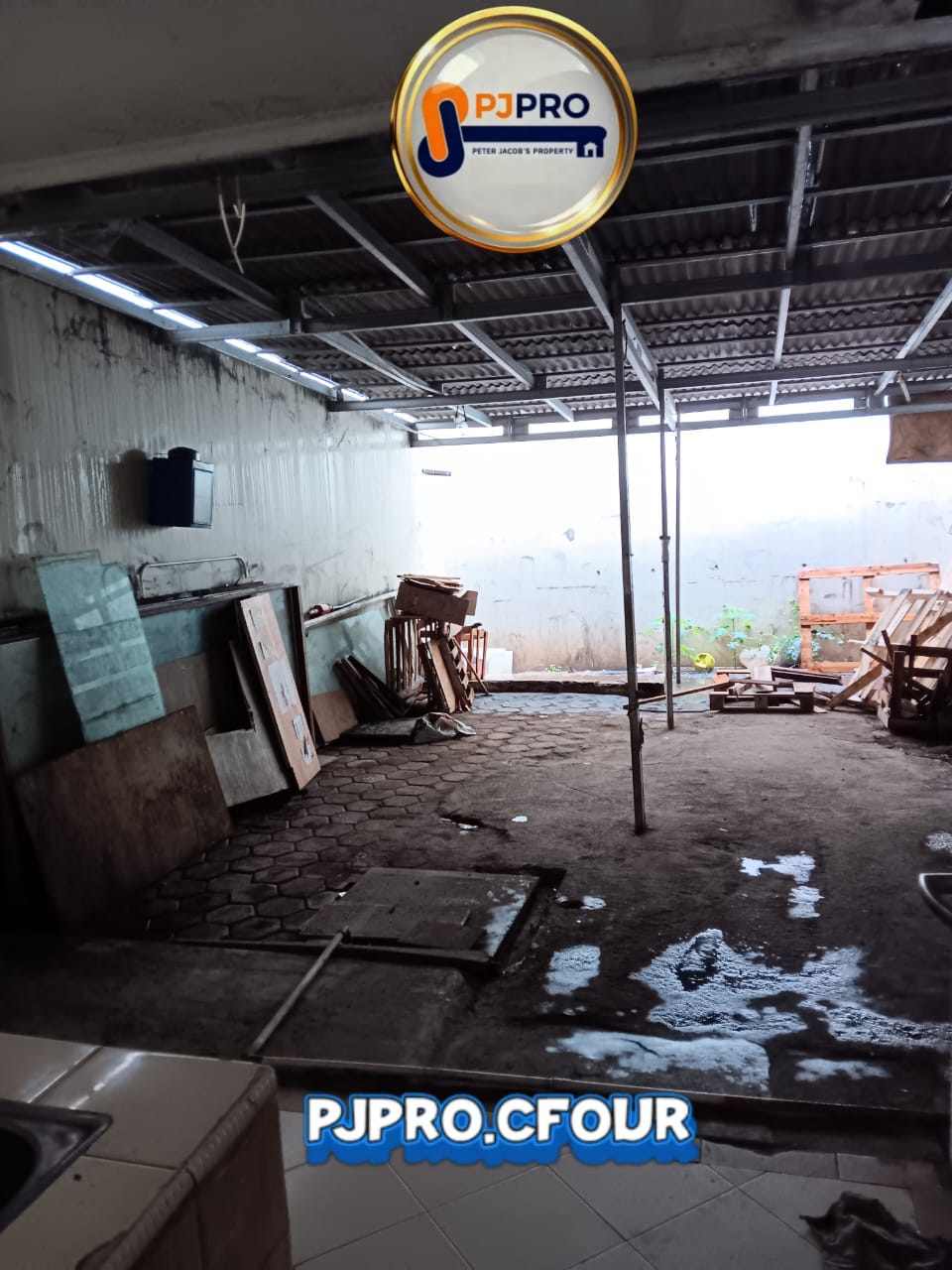 Disewa Ruko 3Lantai Area Bebas Banjir di Harmoni Harapan Indah