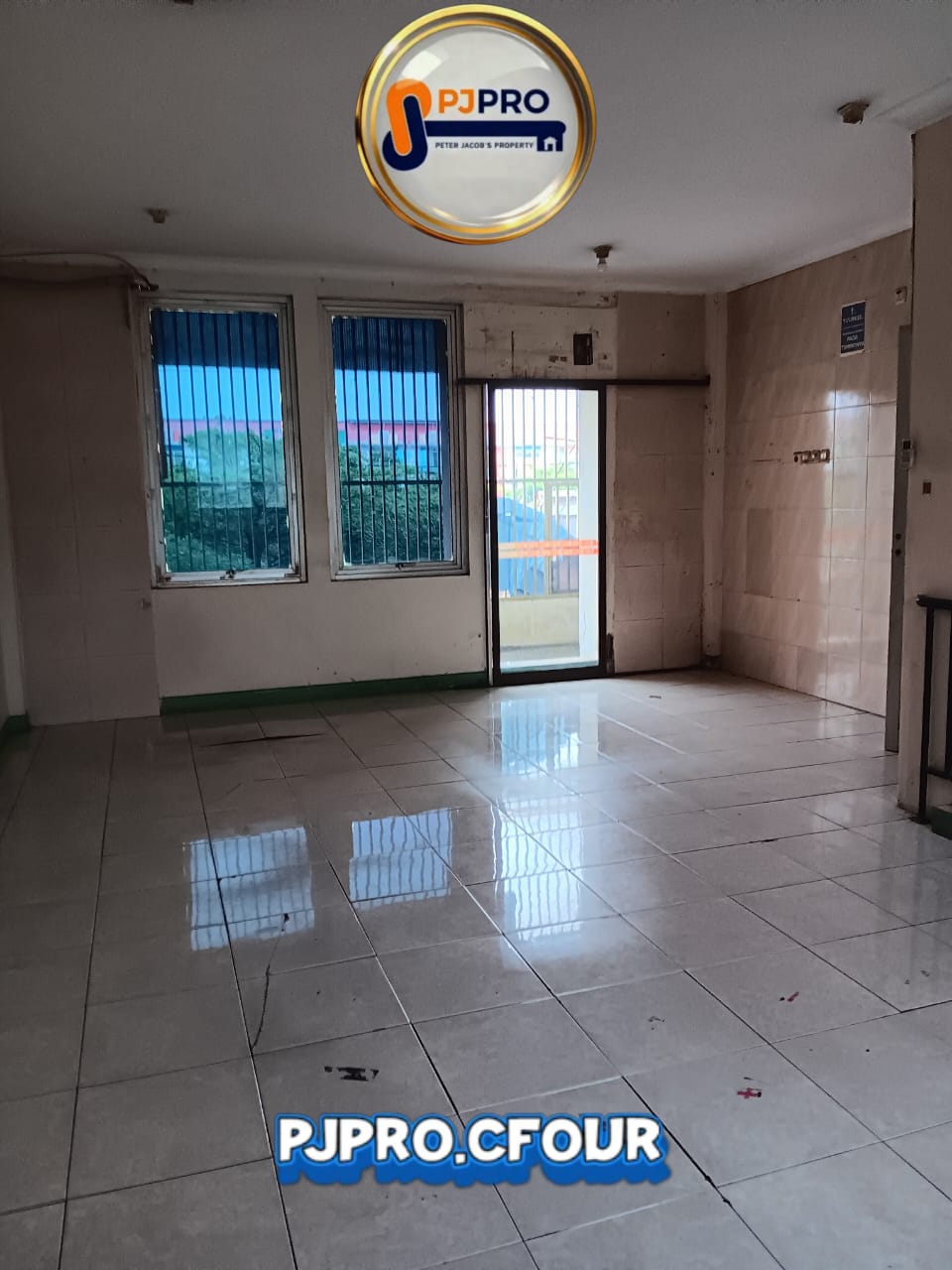 Disewa Ruko 3Lantai Area Bebas Banjir di Harmoni Harapan Indah