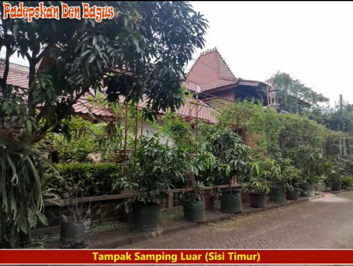 DIJUAL RUMAH ANTIK FULL KAYU JATI DI JATIBENING BEKASI