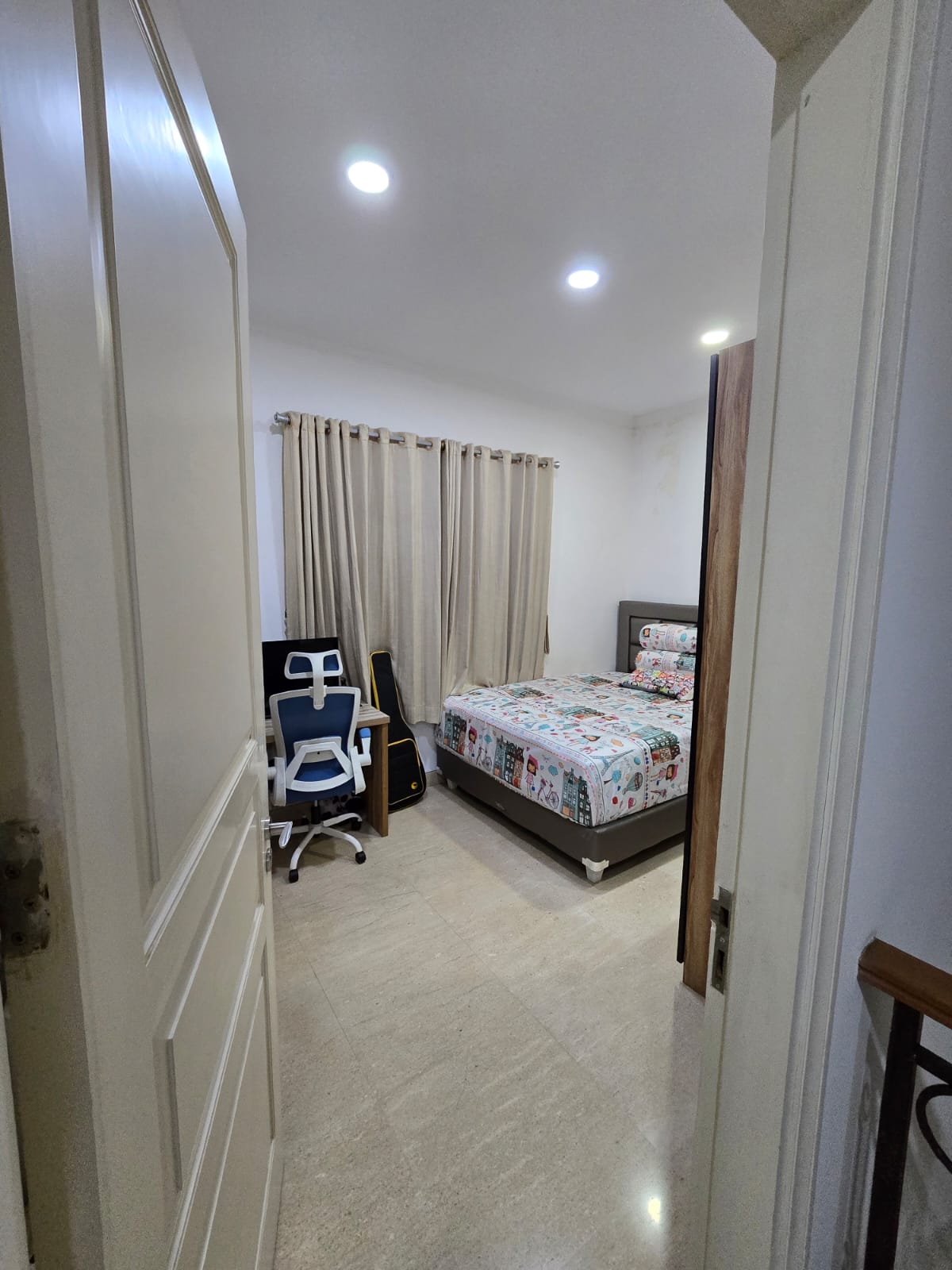 Jual rumah classic elegan dan siap huni di Opulence Residence D3