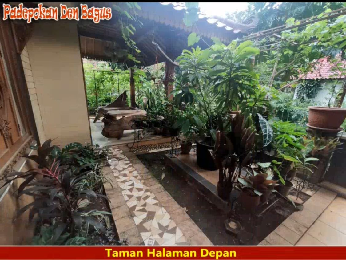 DIJUAL RUMAH ANTIK FULL KAYU JATI DI JATIBENING BEKASI