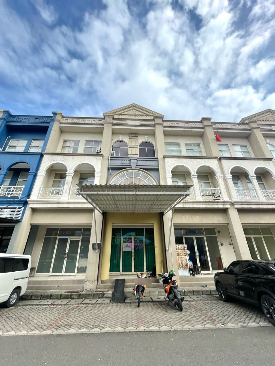 RUKO DI GRAND GALAXY CITY