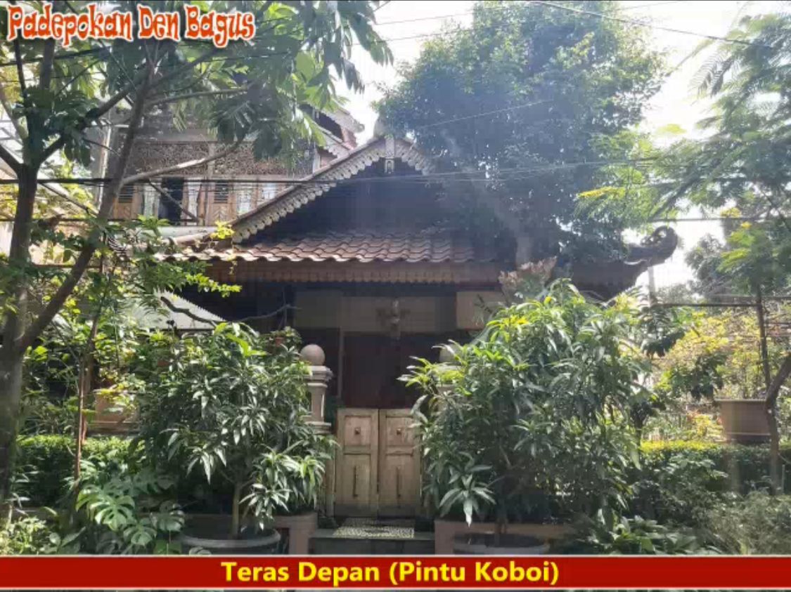 DIJUAL RUMAH ANTIK FULL KAYU JATI DI JATIBENING BEKASI