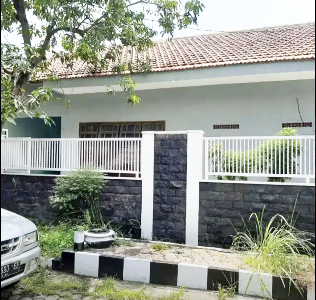 Jual Rumah Siap Huni Dukuh Kupang HGB Pemkot Dkt Mayjen Sungkono