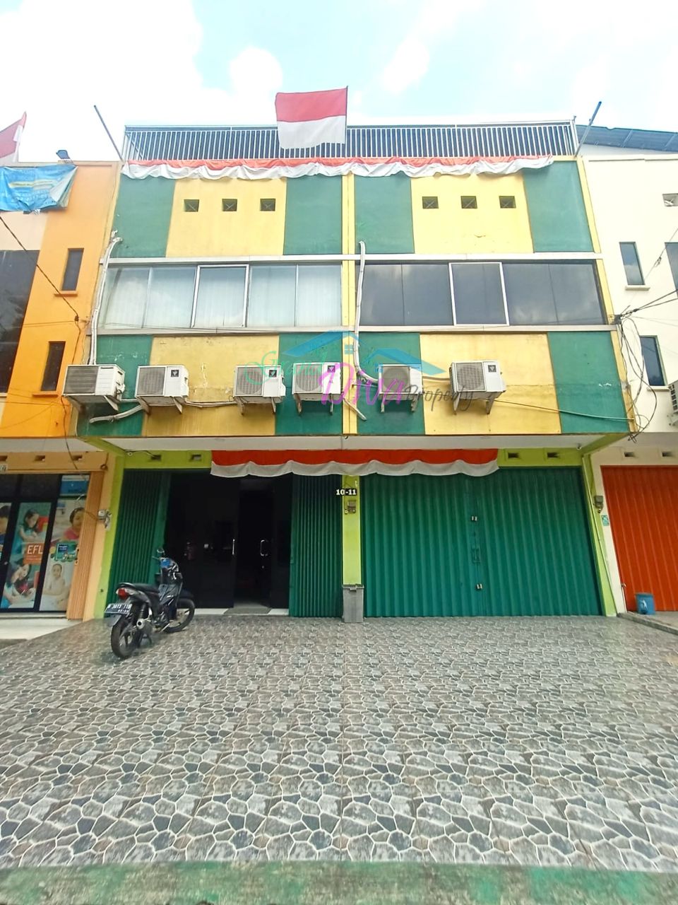 RUKO BAGUS LOKASI STRATEGIS dan SUDAH SHM DI MALAKA COUNTRY